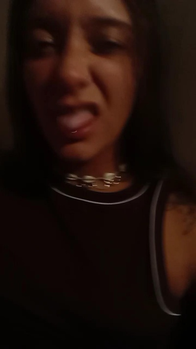 Chinitax22 live cam on Cam4