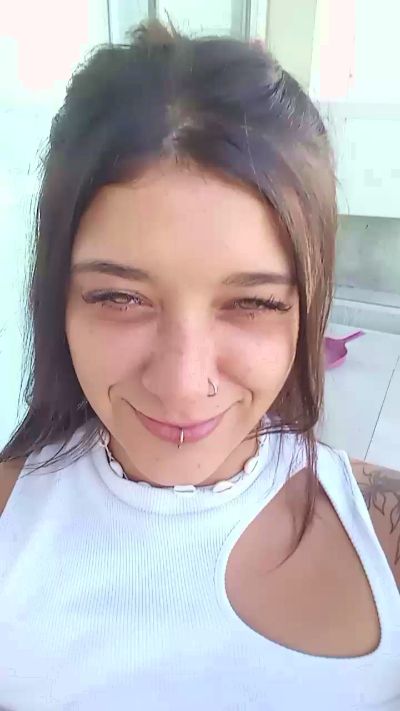 Chinitax22 Live Cam on Cam4