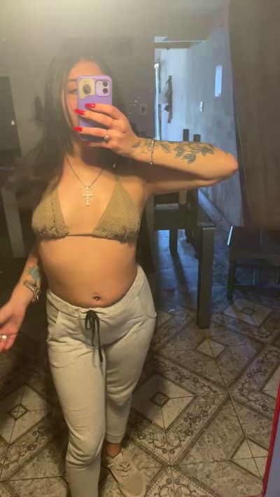 Chinitax22 live cam on Cam4