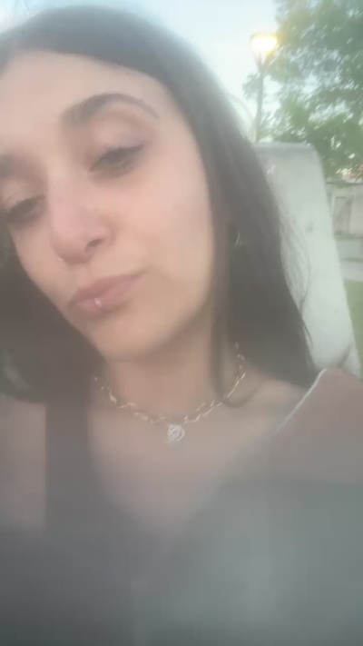 Chinitax22 live cam on Cam4