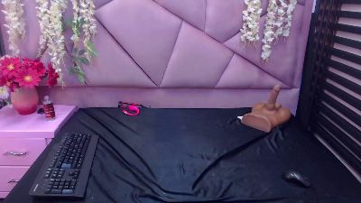 ChloeAndStefany live cam on Cam4