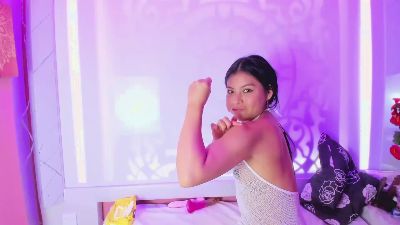 Chloe_Martini live cam on Cam4