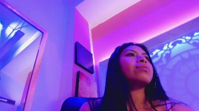 Chloe_Martini live cam on Cam4