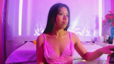 Chloe_Martini live cam on Cam4