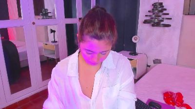 Chloe_thompson live cam on Cam4