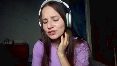 Chloe_wayy live cam on Cam4
