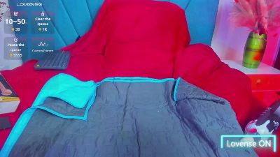 Chloe_wish1 live cam on Cam4