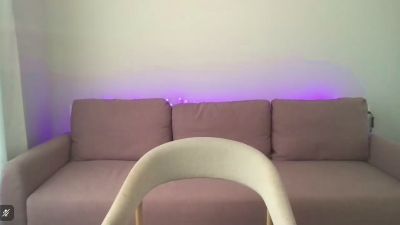 Chloeblond live cam on Cam4