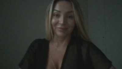 Chloeblond live cam on Cam4