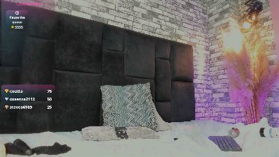 Chloesantana_ live cam on Cam4