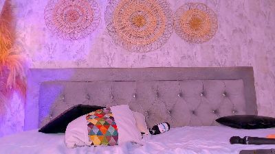 Chloesantana_ live cam on Cam4
