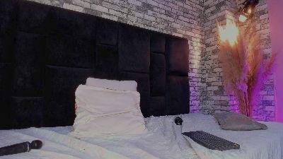 Chloesantana_ live cam on Cam4