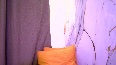 Chloesantana_ live cam on Cam4
