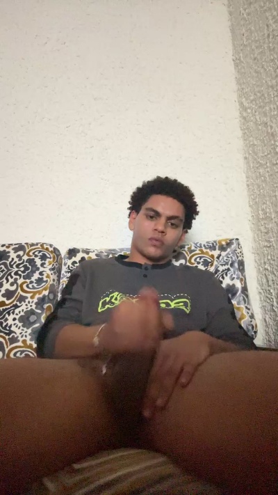 ChocolateCock07 live cam on Cam4
