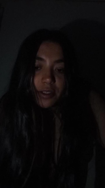 Chokithot1 live cam on Cam4