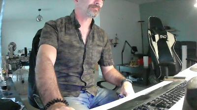 ChrisDuGard30 live cam on Cam4