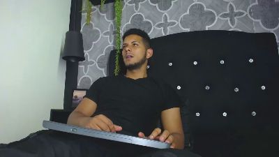 Chris_Dick99 live cam on Cam4