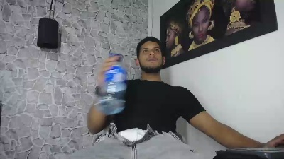 Chris_Dick99 live cam on Cam4