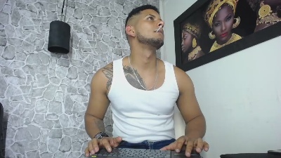 Chris_Dick99 live cam on Cam4