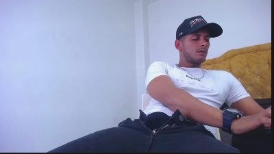 Chris_Dick99 live cam on Cam4