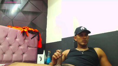 online live sex webcam Chris Dick99