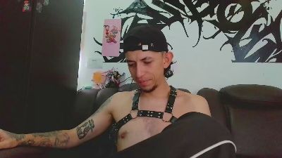 Chris_Joness live cam on Cam4