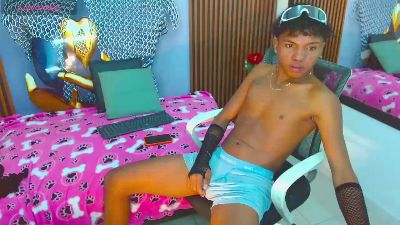 ChrissHottx live cam on Cam4