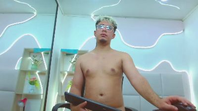 ChrissKing live cam on Cam4