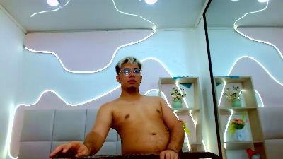 ChrissKing live cam on Cam4