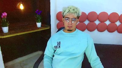 ChrissKing live cam on Cam4