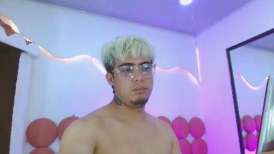 ChrissKing live cam on Cam4