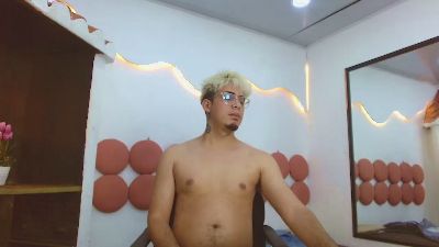 ChrissKing live cam on Cam4