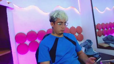 ChrissKing live cam on Cam4