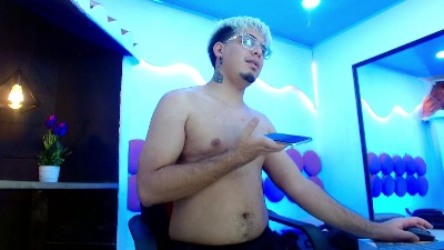 ChrissKing live cam on Cam4