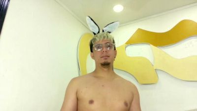 ChrissKing live cam on Cam4
