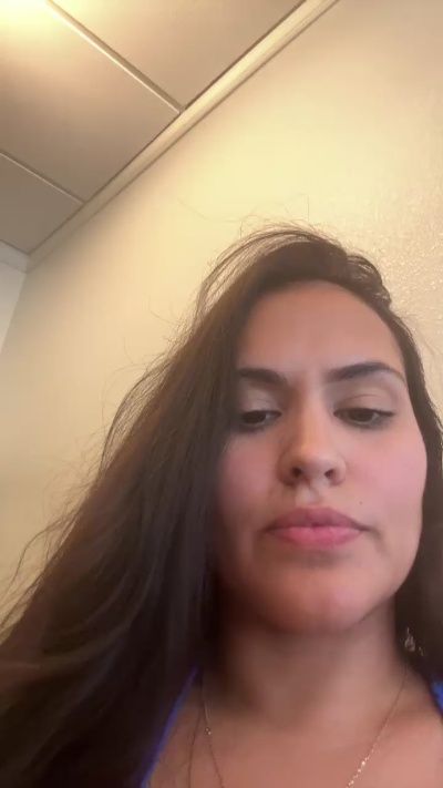 Chrissy live cam on Cam4