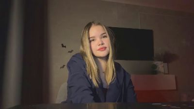 ChristeenMarte live cam on Cam4