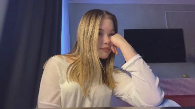 ChristeenMarte live cam on Cam4