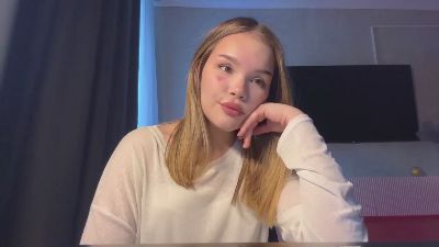 ChristeenMarte live cam on Cam4