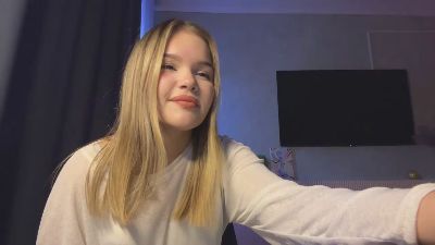 ChristeenMarte live cam on Cam4