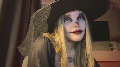ChristeenMarte live cam on Cam4
