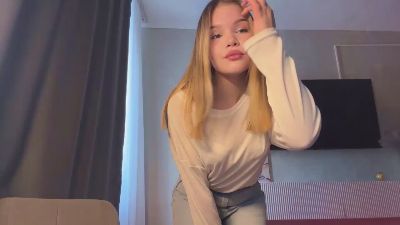 ChristeenMarte live cam on Cam4