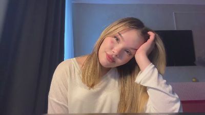 ChristeenMarte live cam on Cam4