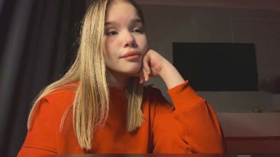 ChristeenMarte live cam on Cam4