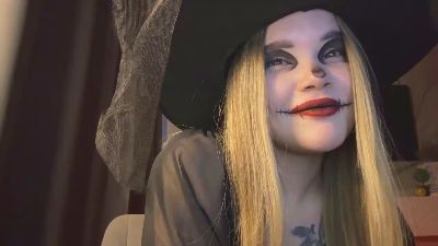ChristeenMarte live cam on Cam4