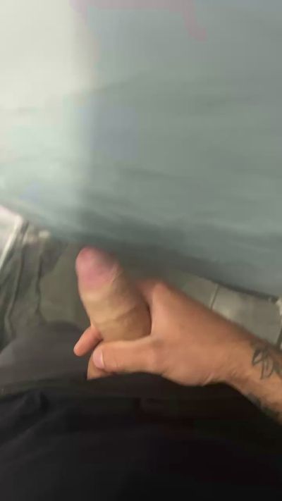 Christian29bb live cam on Cam4