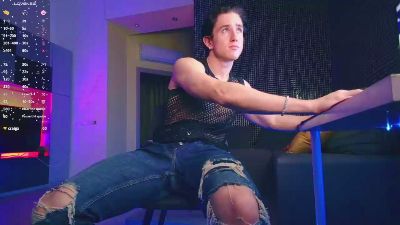 ChristianLevine live cam on Cam4