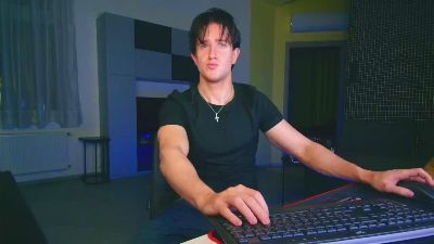 ChristianLevine live cam on Cam4