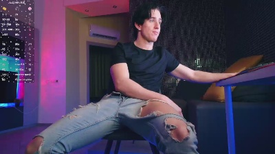 ChristianLevine live cam on Cam4