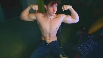 ChristianLevine live cam on Cam4